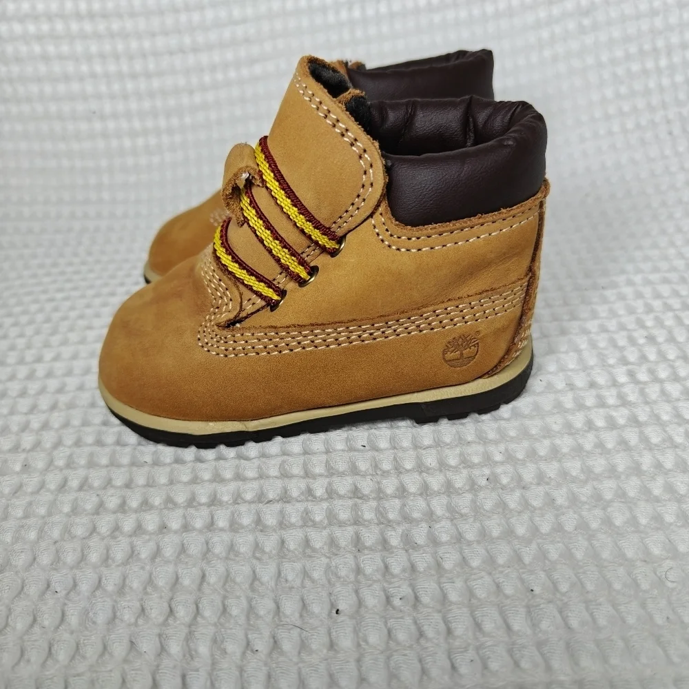Timberland Toddlers' Crib Bootie Set Brown Cute Boots Shoes Infant Size 2